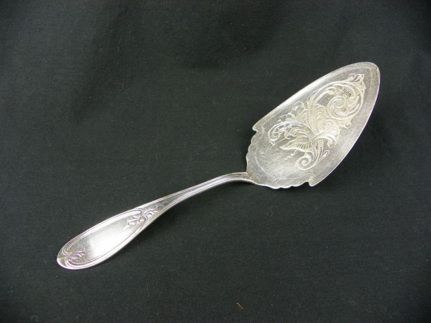 Antique Meriden Britannia Pie Server