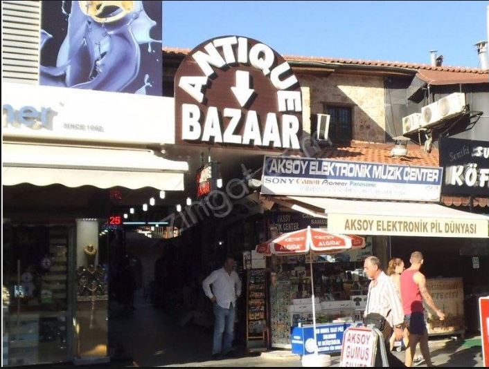 Vintage shopping in Antalya, Turkey