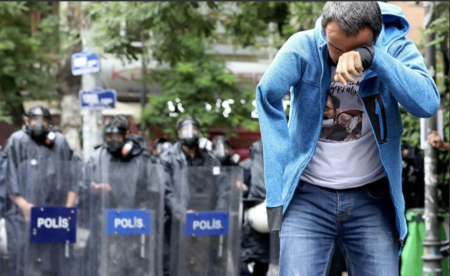 Veli Saçılık Kimdir