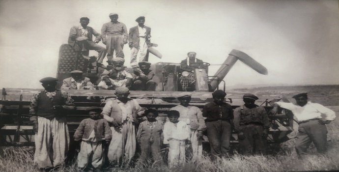 People are happy for first combine harvester in Batman/Turkey