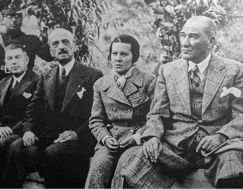 First Turkish female fighter pilot